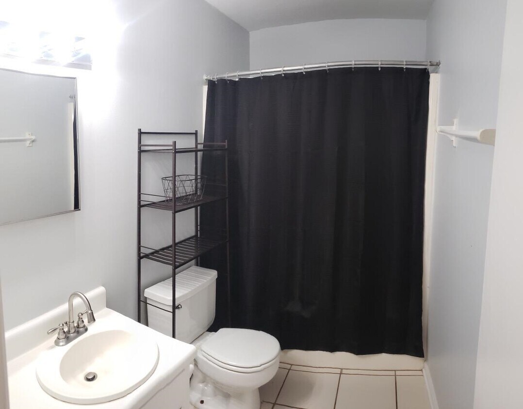 Foto del edificio - 2412 Talco Dr