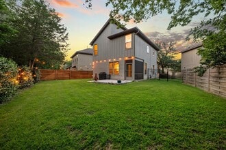 Building Photo - 2101 Rivers Edge Way