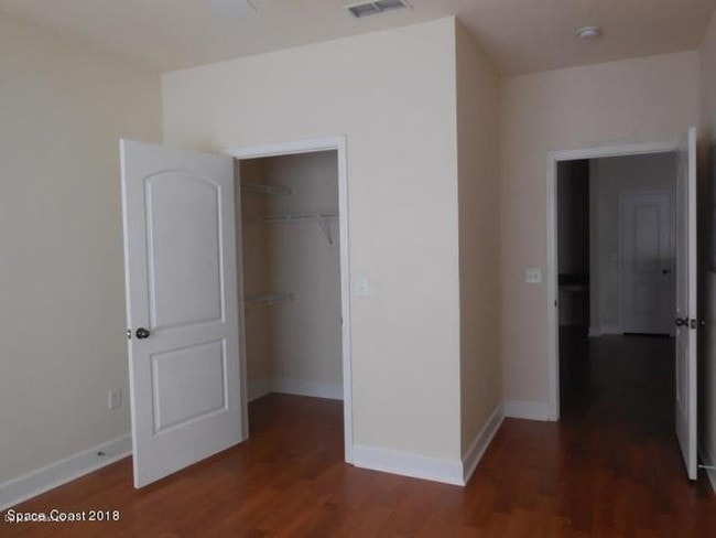 Building Photo - 6461 Borasco Dr