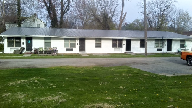 Building Photo - 1411 W High St