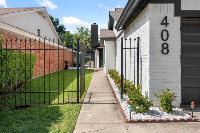 Foto del edificio - 408 Sycamore Ln