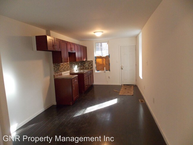 Building Photo - 1715 N 27th St