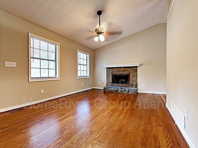 Building Photo - 302 Kings Hill Ct