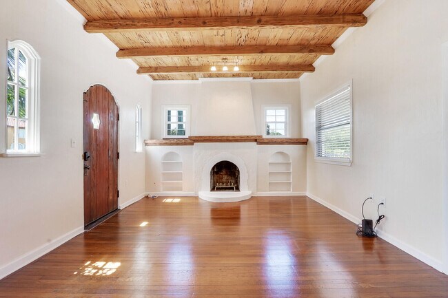 Foto del edificio - 359 Greenbriar Dr