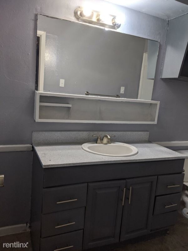 Building Photo - 1 br, 1 bath Apartment - 14020 Esperanza Rd