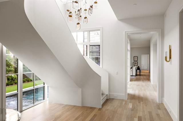 Foto del edificio - 3725 Stratford Ave