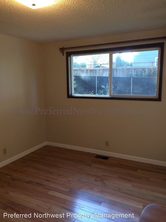 Building Photo - 3 br, 2 bath House - 670 W 24th Ave.