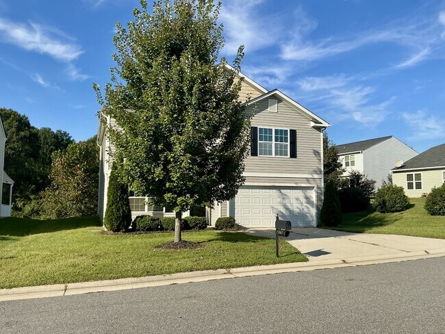 Building Photo - 1567 Zeverly St
