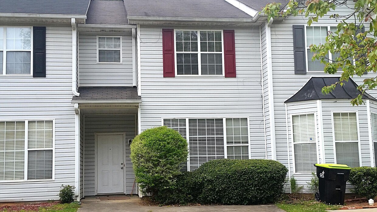 6737 Sunset Hills Blvd, Rex, GA 30273 Townhome Rentals in Rex GA