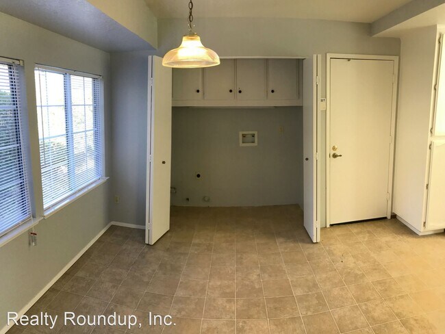 Building Photo - 3 br, 2 bath House - 9374 Rampton Ct