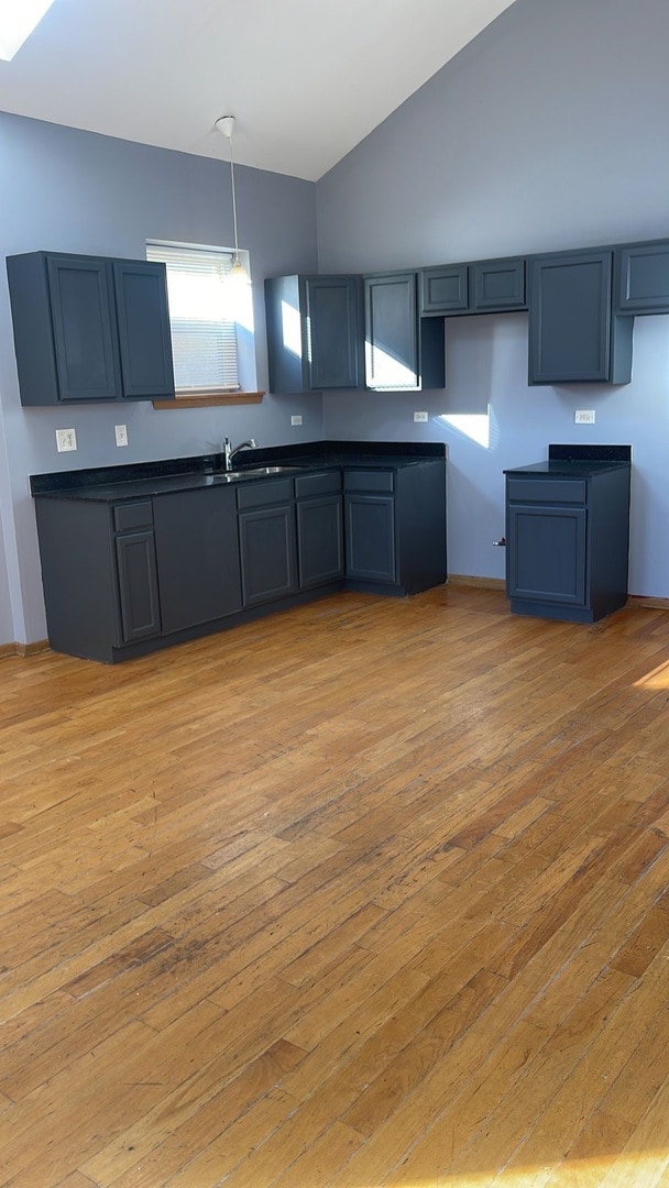 Building Photo - 3042 W Flournoy St