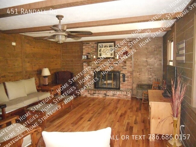 Building Photo - Rent to Own Pool House on 4 Acres with $22...