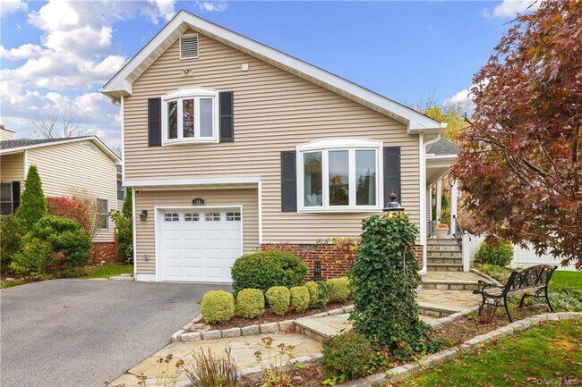 Foto del edificio - 45 Beekman Ave