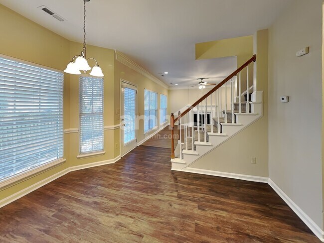 Building Photo - 11320 Fox Cove Dr