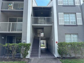 Building Photo - 655 SW 111th Way