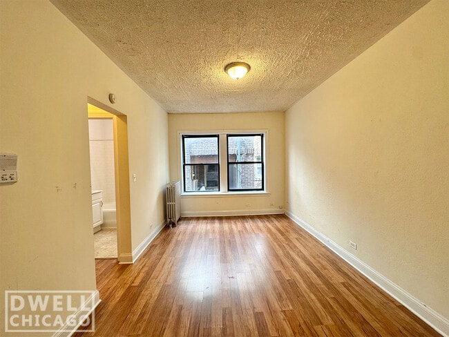 Foto del edificio - 1733 N Humboldt Blvd