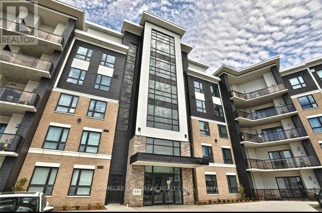 Building Photo - 630 Sauve St