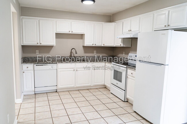 Photo - 139 Louella Dr Apartment