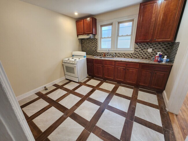Foto del edificio - 118-65-165 Farmers Blvd