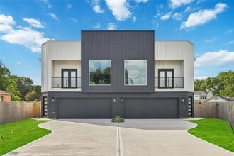 Building Photo - 902 Ringold St