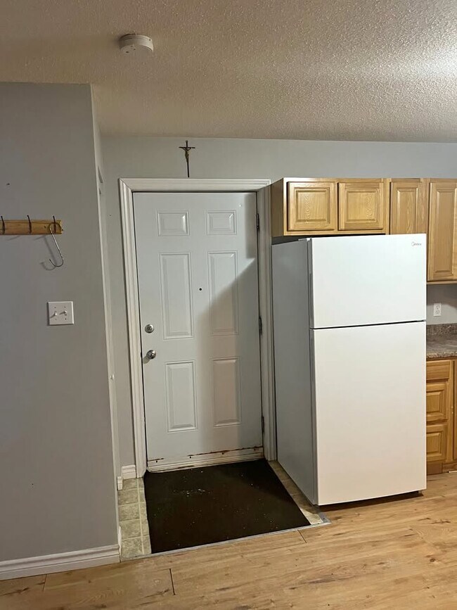 Photo du bâtiment - 10534 Rue Principale