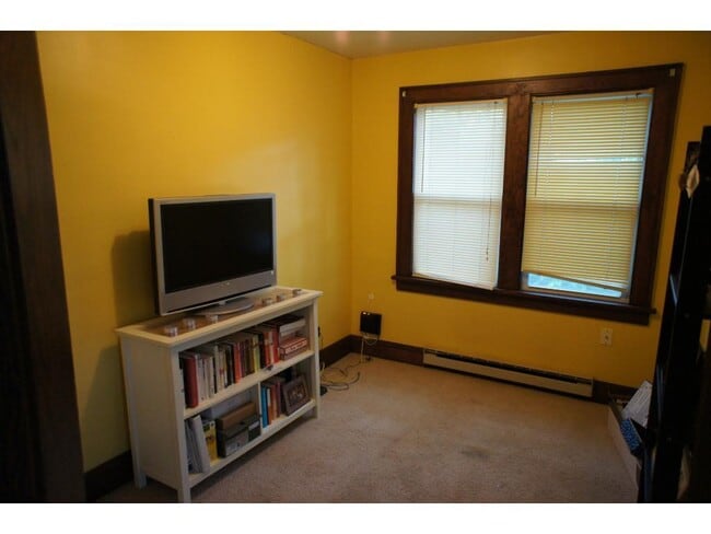 2nd floor living room - 3005 Tyler St NE
