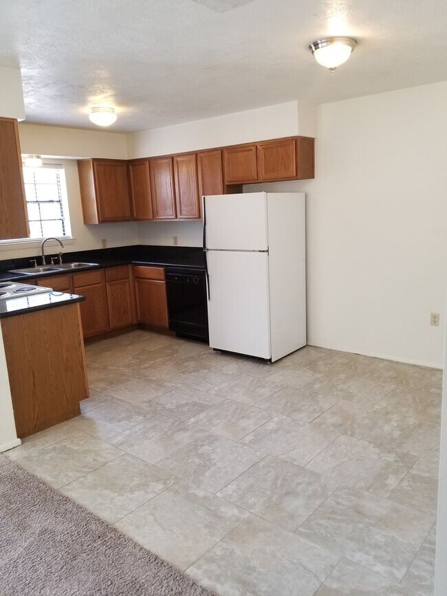 Foto del edificio - College Station, 3 bedroom / 2 bath fourpl...