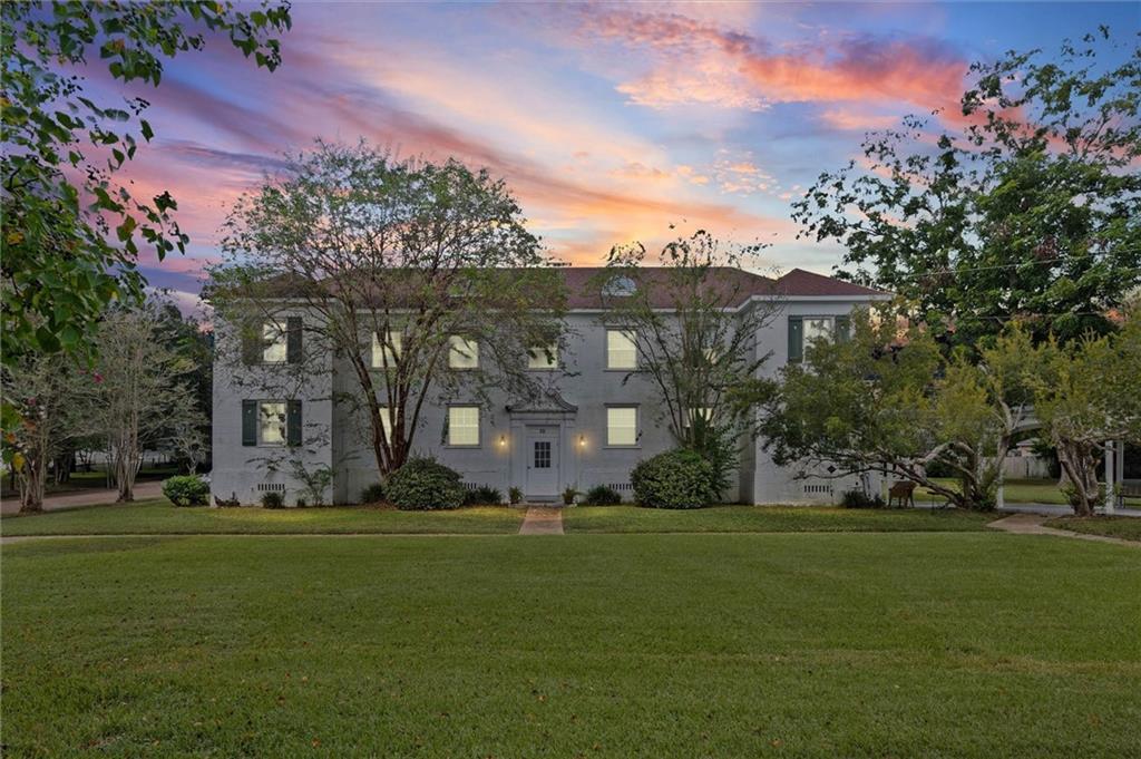 Foto principal - 214 Upham St