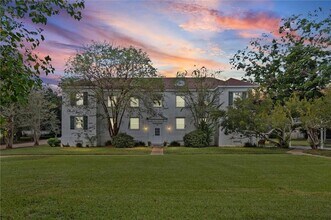 Building Photo - 214 Upham St