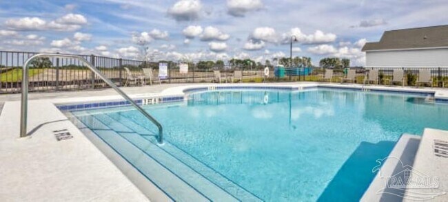 Foto del edificio - 9973 Reece Ave