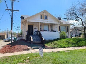 Building Photo - 720 18th St