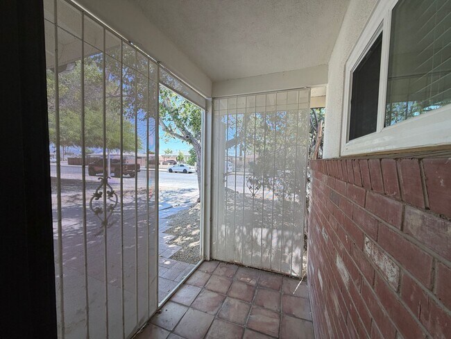 Building Photo - 3 Bedroom in Las Vegas NV for rent.