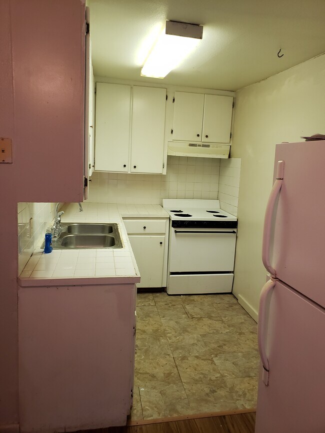 629 W Nettie Ave Unit B, Kingsville, TX 78363 Condo for Rent in