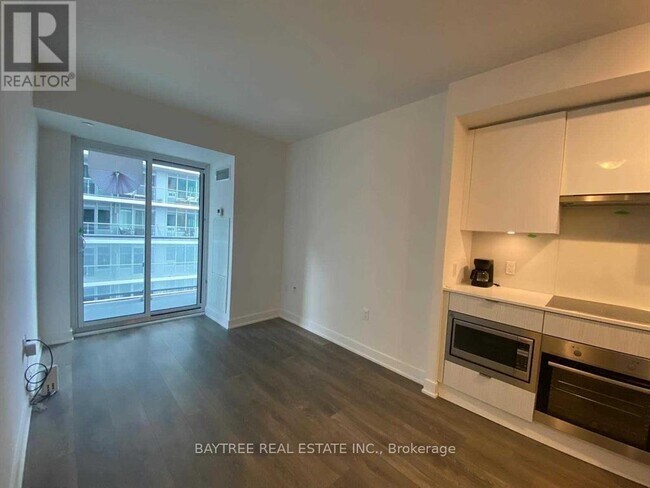 Photo du bâtiment - 195 Redpath Ave