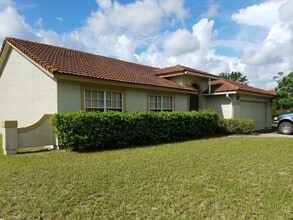 Building Photo - 109 Emerald Rd