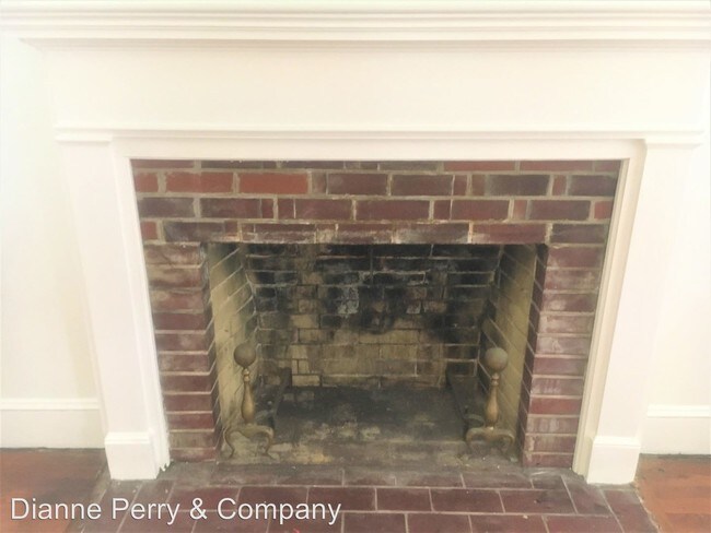 Building Photo - 3 br, 1 bath House - 2511 Castle Hayne Rd