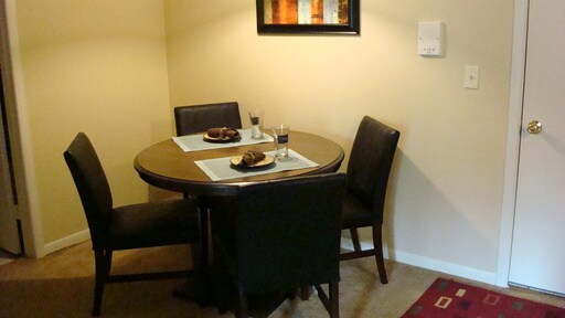 Fotografía del edificio - 2839 Oak Valley Ave SW