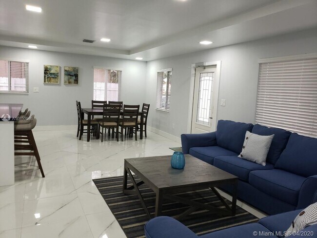 Foto del edificio - 5124 SW 128th Ave