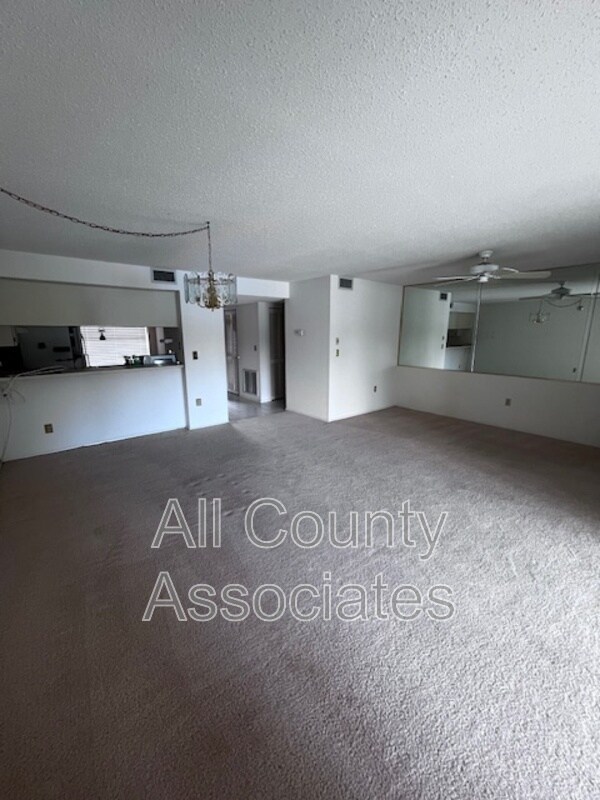 Foto del edificio - 3803 Sailmaker Ln