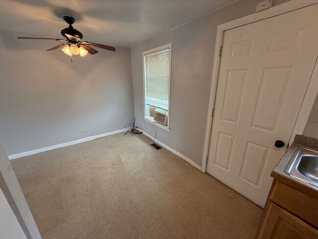 Building Photo - 1-Bedroom Apartment in Commerce City