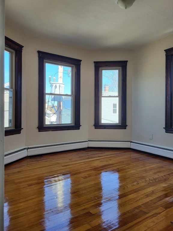 Building Photo - 74 Pecker St