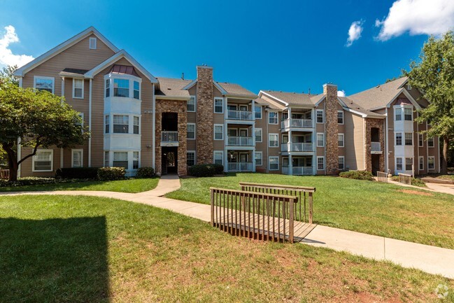 The Metropolitan at Village at Leesburg Rentals - Leesburg, VA ...