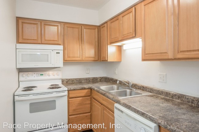 Foto del edificio - 2 br, 1 bath Apartment - 303 Finkbine Lane