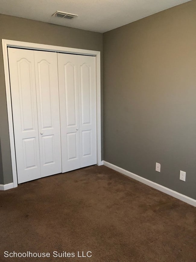 Building Photo - 3 br, 2 bath House - 1719-D Thistlewood Dr.