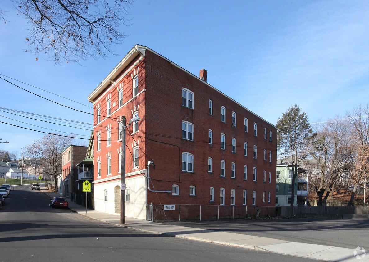 Foto principal - 344 Washington Ave
