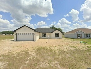 Building Photo - 2581 SE 75th Blvd