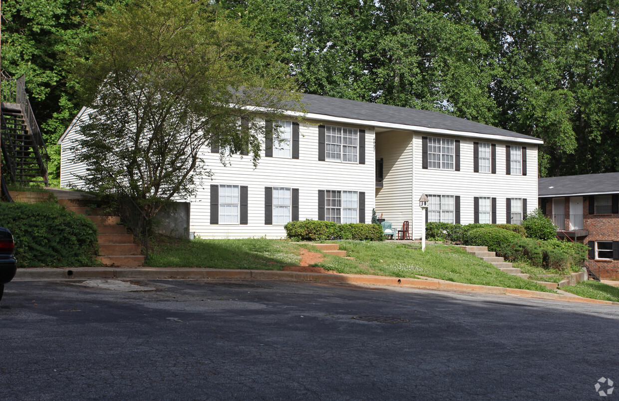 Foto del edificio - Lilburn Village Apartments