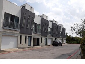 Building Photo - 4801 S Congress Ave