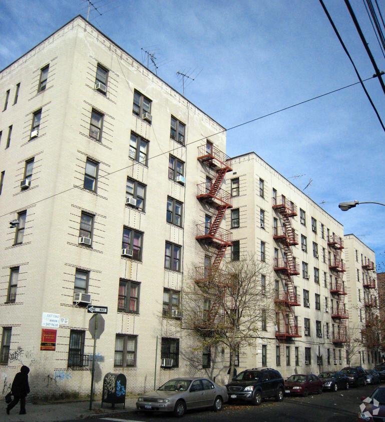 Foto del edificio - 3905 Carpenter Ave