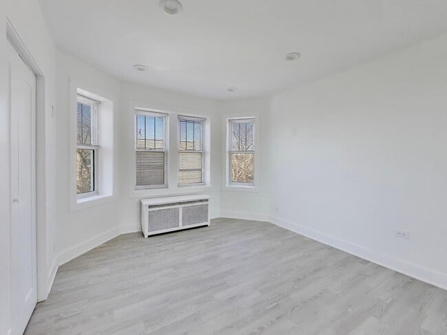 Building Photo - 7425 N Campbell Ave